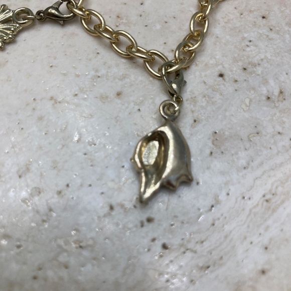 Diamond International Gold Tone Charm Bracelet With 5 Charms - Picture 6 of 8